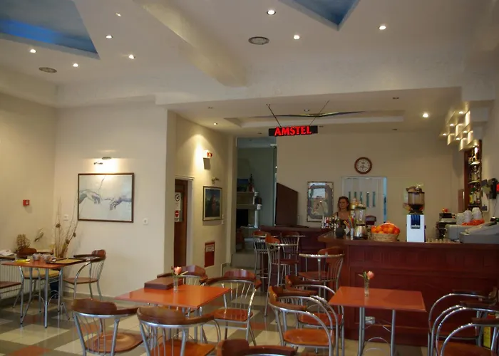 George Hotel